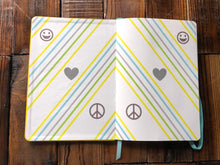 Load image into Gallery viewer, SHARING SMILES JOURNAL